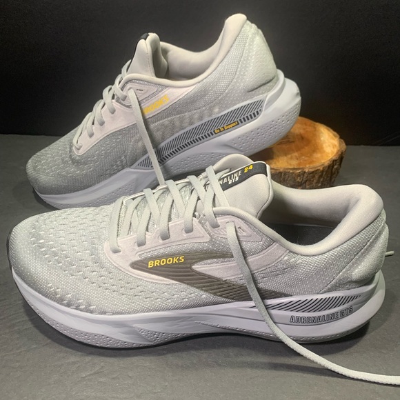 Brooks Adrenaline 24 GTS Men’s Gray Sneakers Shoe Size- 9.5